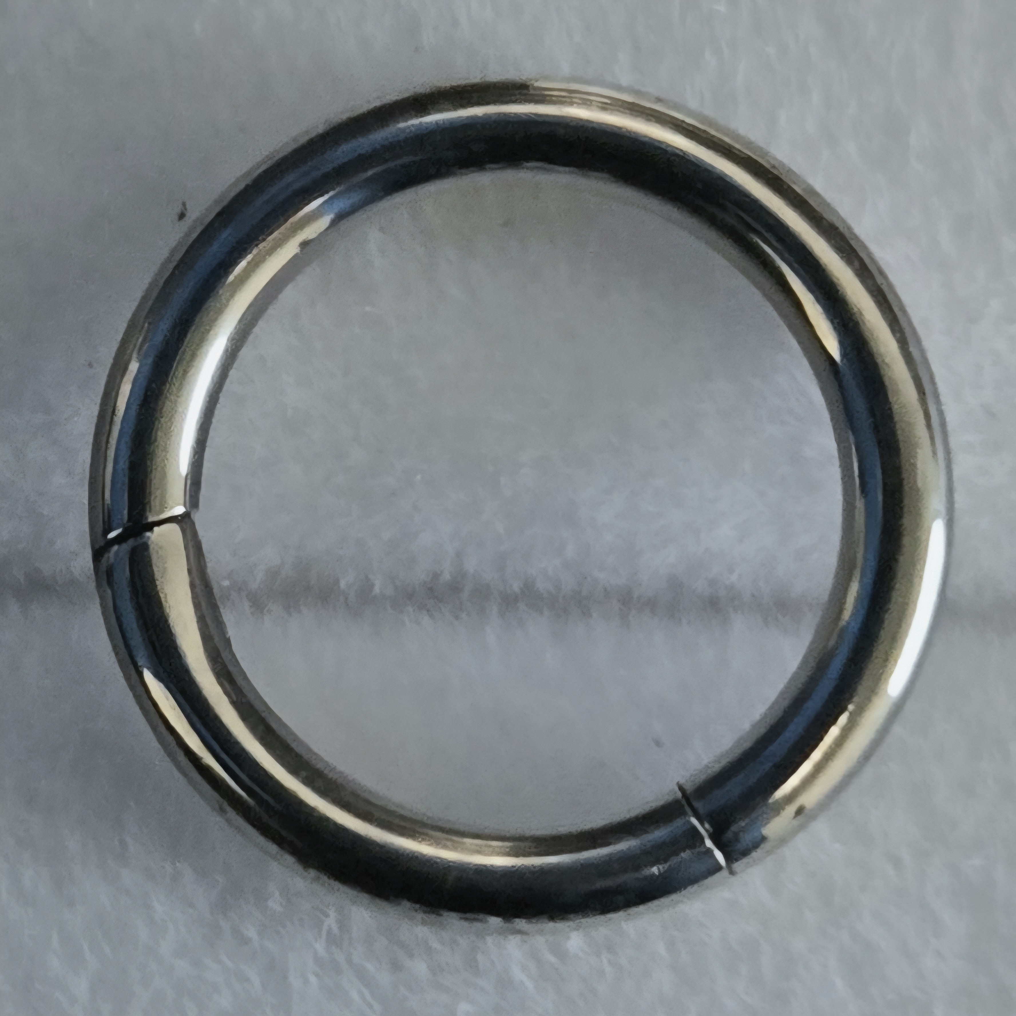 ASTM F136 hinged segment ring